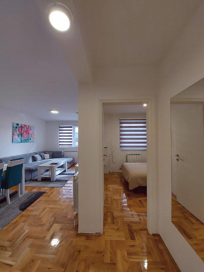 Apartman Victoria Lukavica Luaran gambar