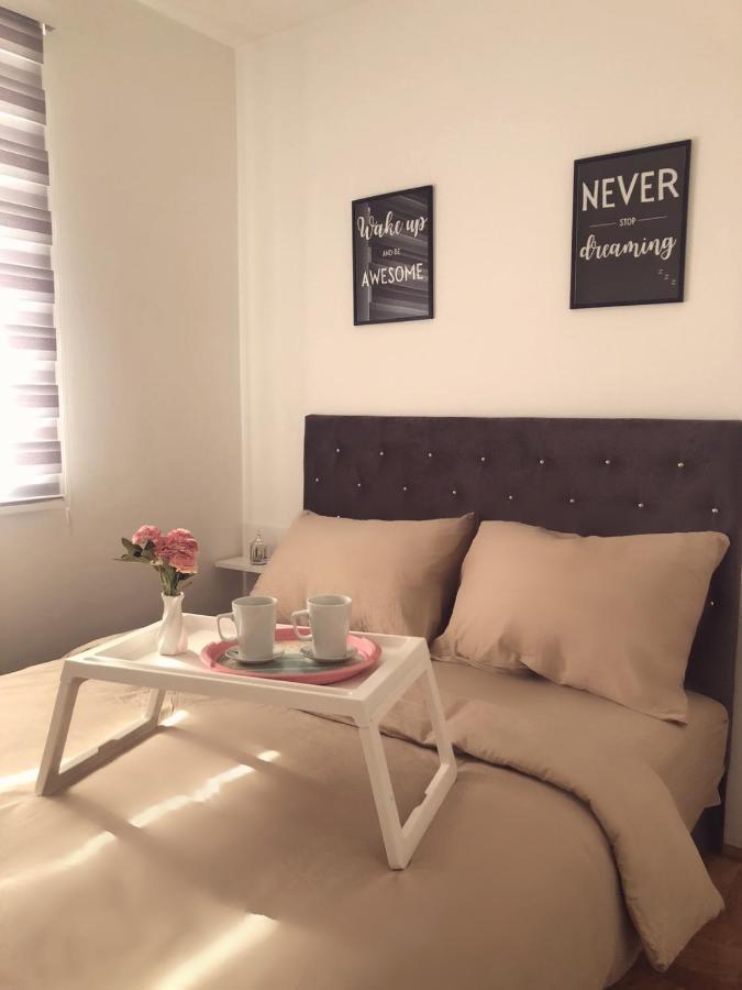 Apartman Victoria Lukavica Luaran gambar
