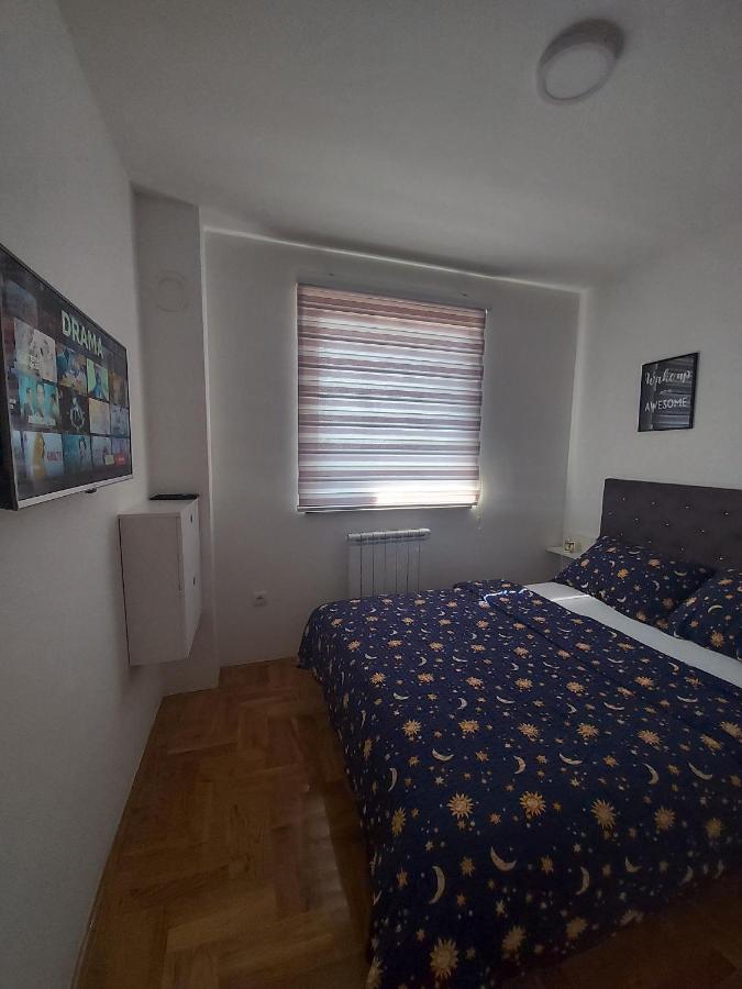 Apartman Victoria Lukavica Luaran gambar