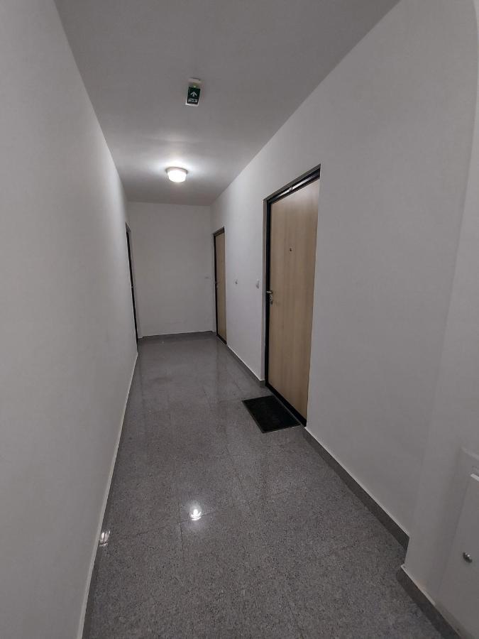 Apartman Victoria Lukavica Luaran gambar