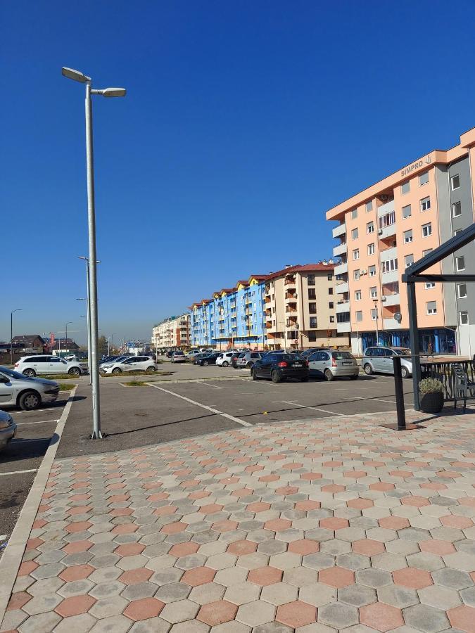 Apartman Victoria Lukavica Luaran gambar